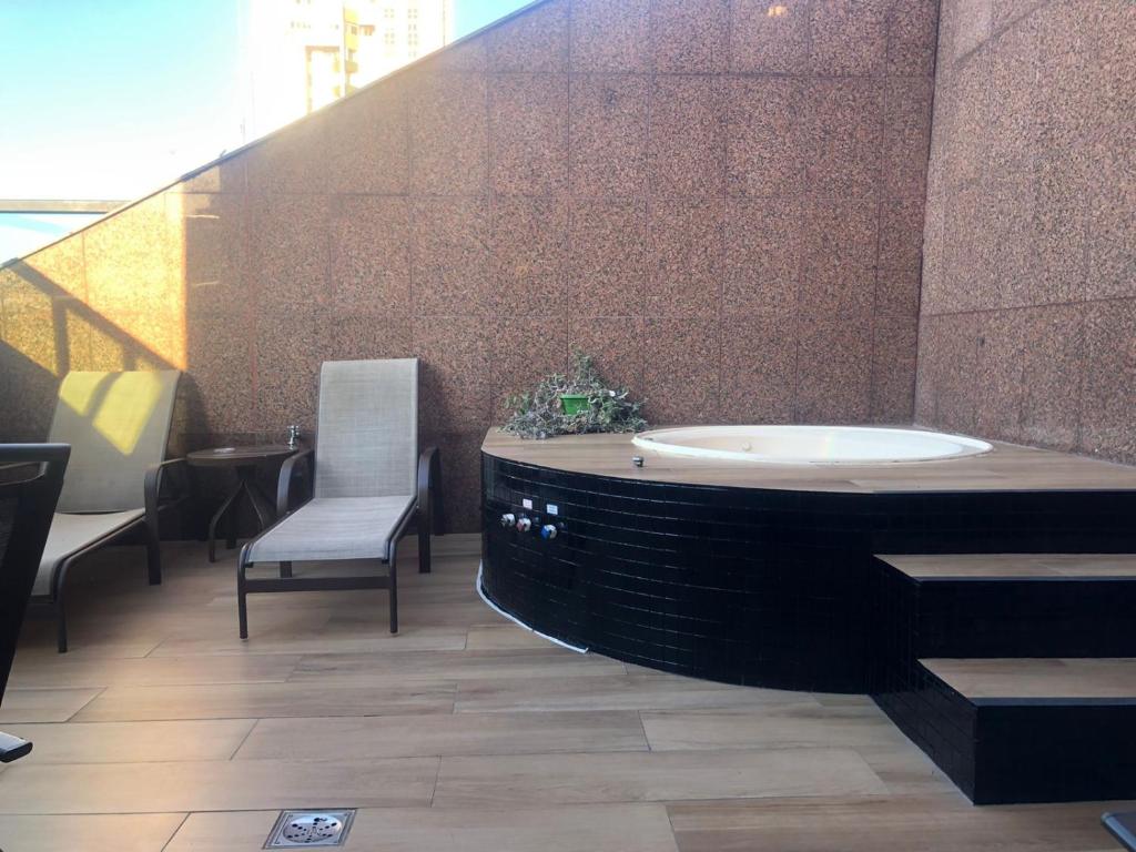 Condomínio Tower Cobertura 1503 Belo Horizonte com Jacuzzi no Quarto