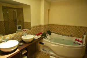 Hotel com Jacuzzi no Quarto em Carvoeiro