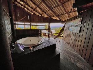 Pousada Canto da Vigia Penha com Jacuzzi Privativo no Terraço com Vista Mar